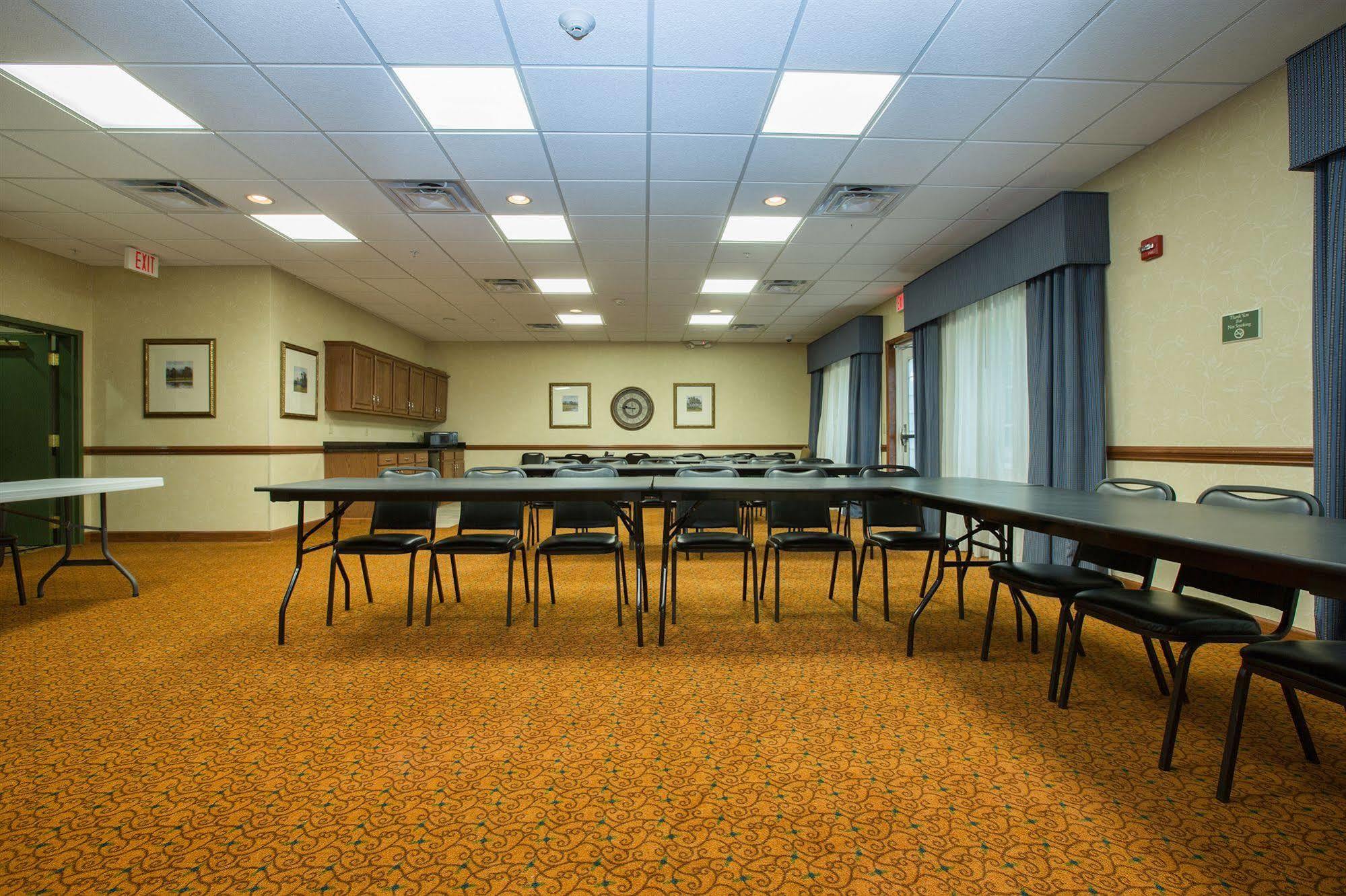 Hotel Country & By Radisson, Goodlettsville, Tn Goodlettsville